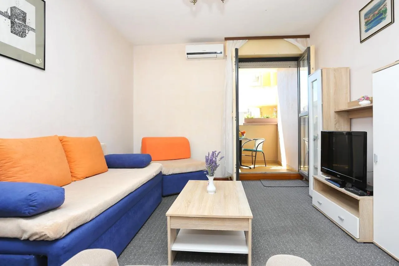 Apartments With Wifi Split - 16910 クロアチア